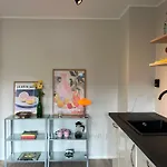 Apartmán Big And Modern Penthouse - 1 Min From Train Station