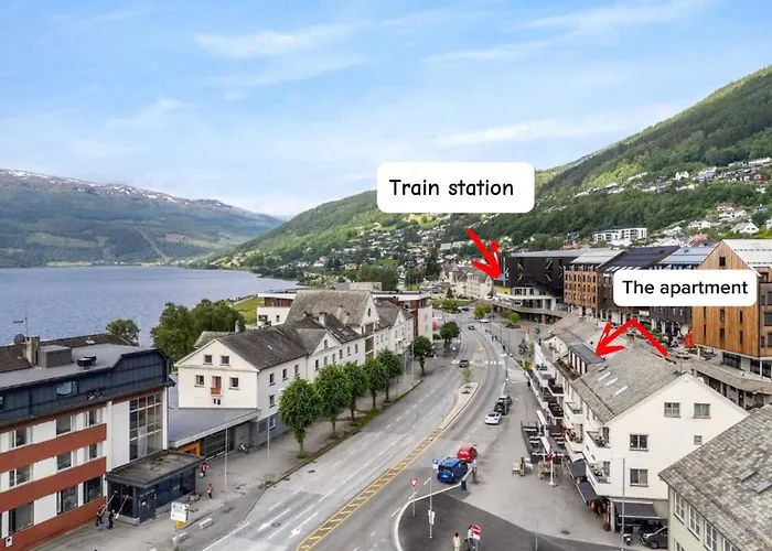 Luxury Penthouse - 1 Min Walk To Train Station Voss