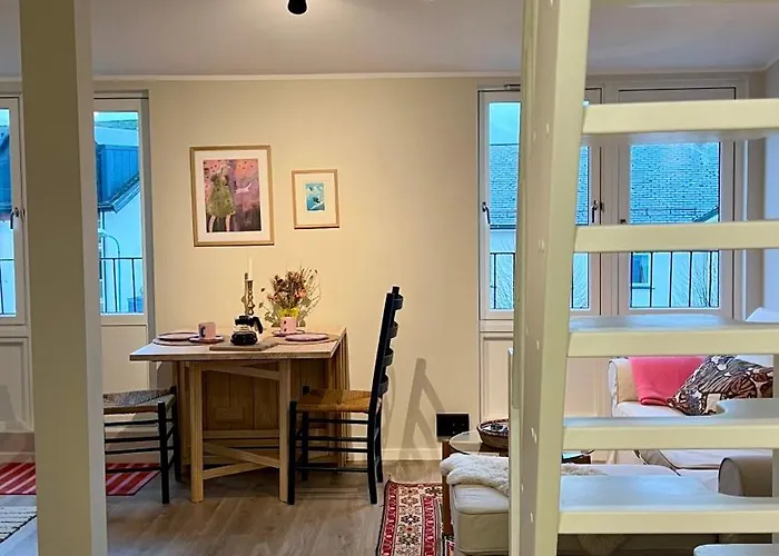 1 Minute To The Train Station - Exclusive Penthouse! *