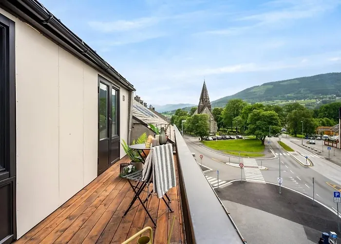 1 Minute To The Train Station - Exclusive Penthouse! Lägenhet *
