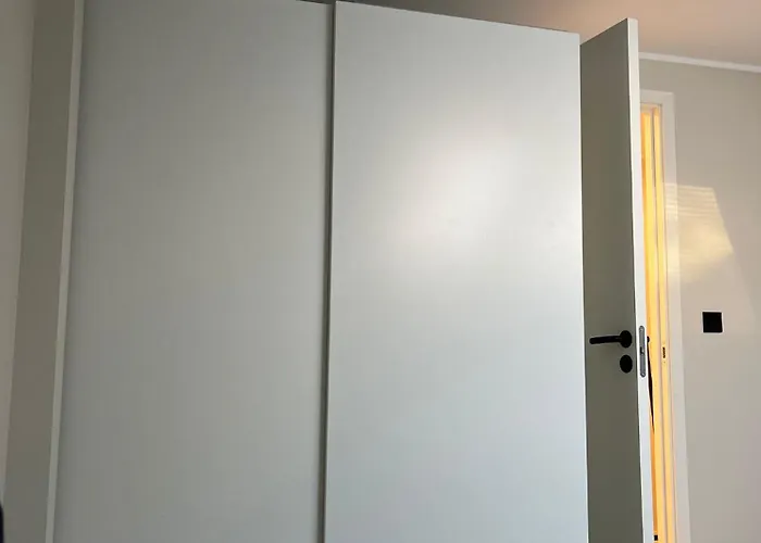 Lägenhet 1 Minute To The Train Station - Exclusive Penthouse! *