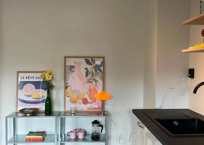 Lägenhet Luxury Penthouse - 1 Min Walk To Train Station