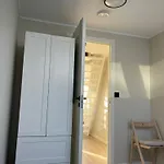 شقة Big And Modern Penthouse - 1 Min From Train Station